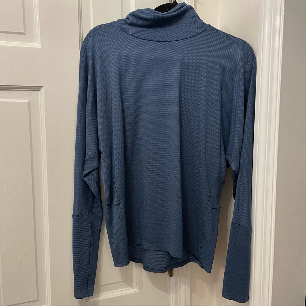 Lululemon Lab Moraine Turtleneck